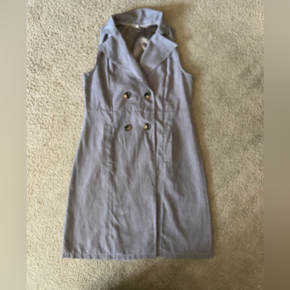 Sleeveless long vest/cardigan